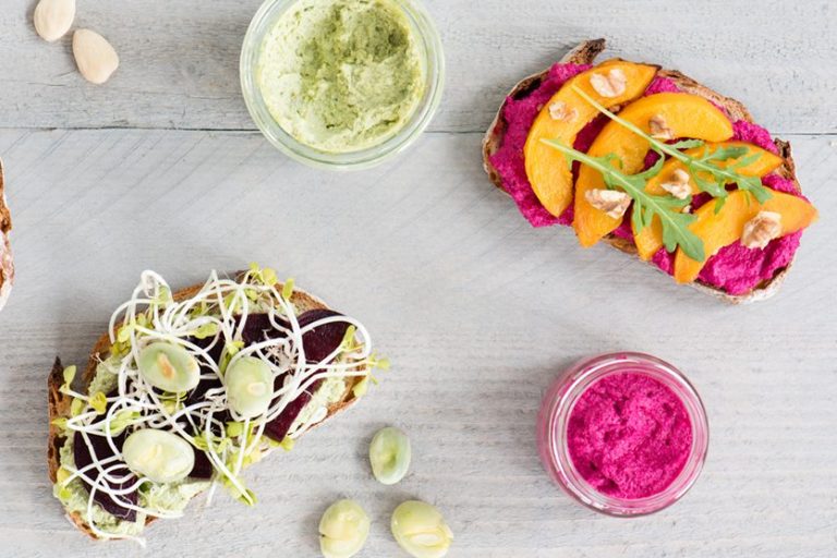 Broodjes met 2 soorten tofu-spread_72dpi