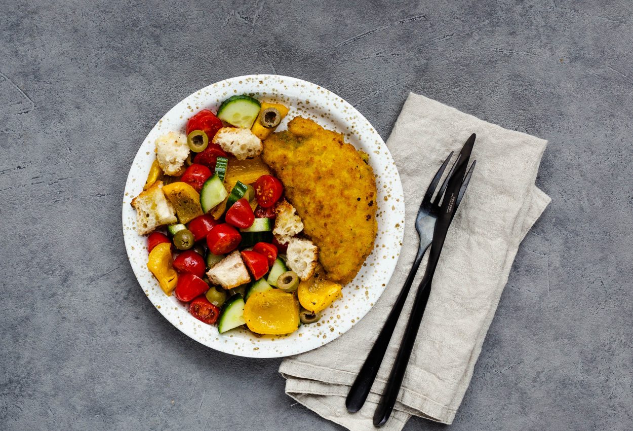 panzanella-mit-spinat-schnitzel