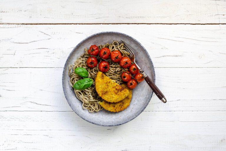 spaghetti-mit-cashew-pesto-und-brokkoli-burger spaghetti-mit-cashew-pesto-und-brokkoli-burger