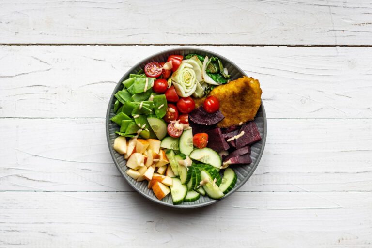 veggie-bowl-mit-spinat-schnitzel veggie-bowl-mit-spinat-schnitzel