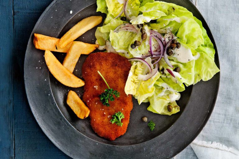 wiener-schnitzel-mit-salat-2 wiener-schnitzel-mit-salat-2