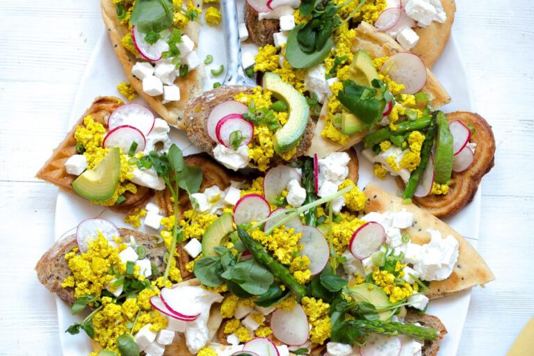 tofu-scramble-ja-brunssipalat tofu-scramble-ja-brunssipalat