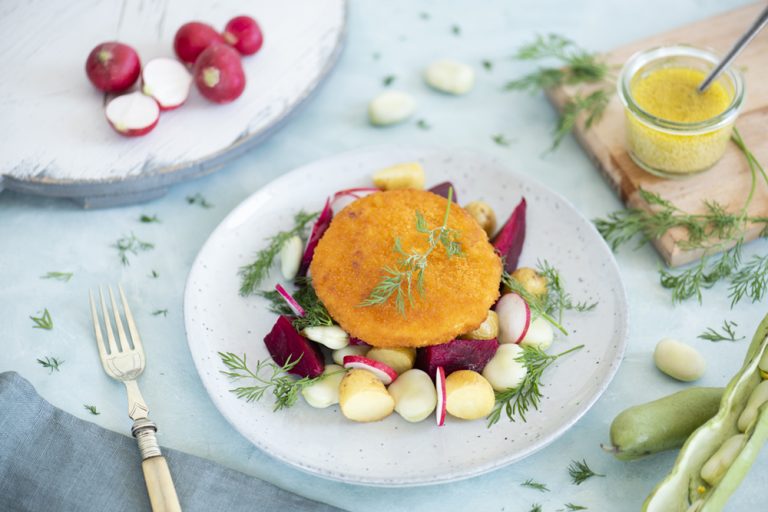 Aardappelsalade met bietjes, tuinbonen en SoFish Burgers01_72dpi