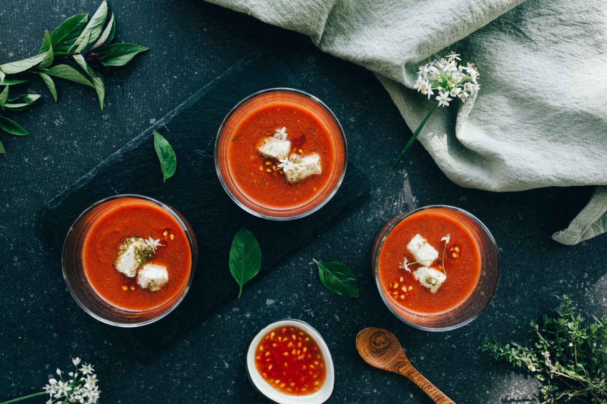 Gazpacho met SoCheeze Mediterrane kruiden