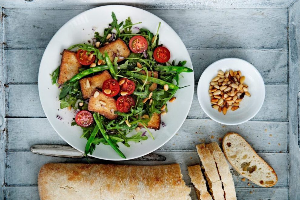 Rucola-papusalaatti_rapealla_tofulla-1024×682