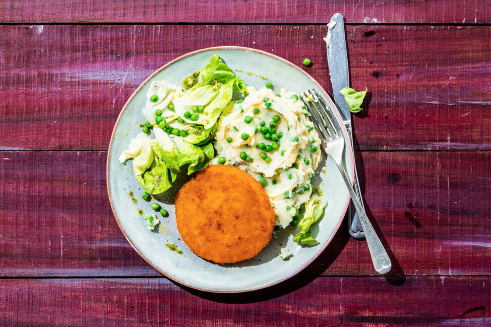 SO FISH MASH POTATOES PEAS SALAD